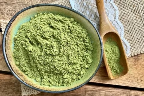 تصویر 3 از حنای بی رنگ مرغوب با قدرت رنگ دهی طبیعی